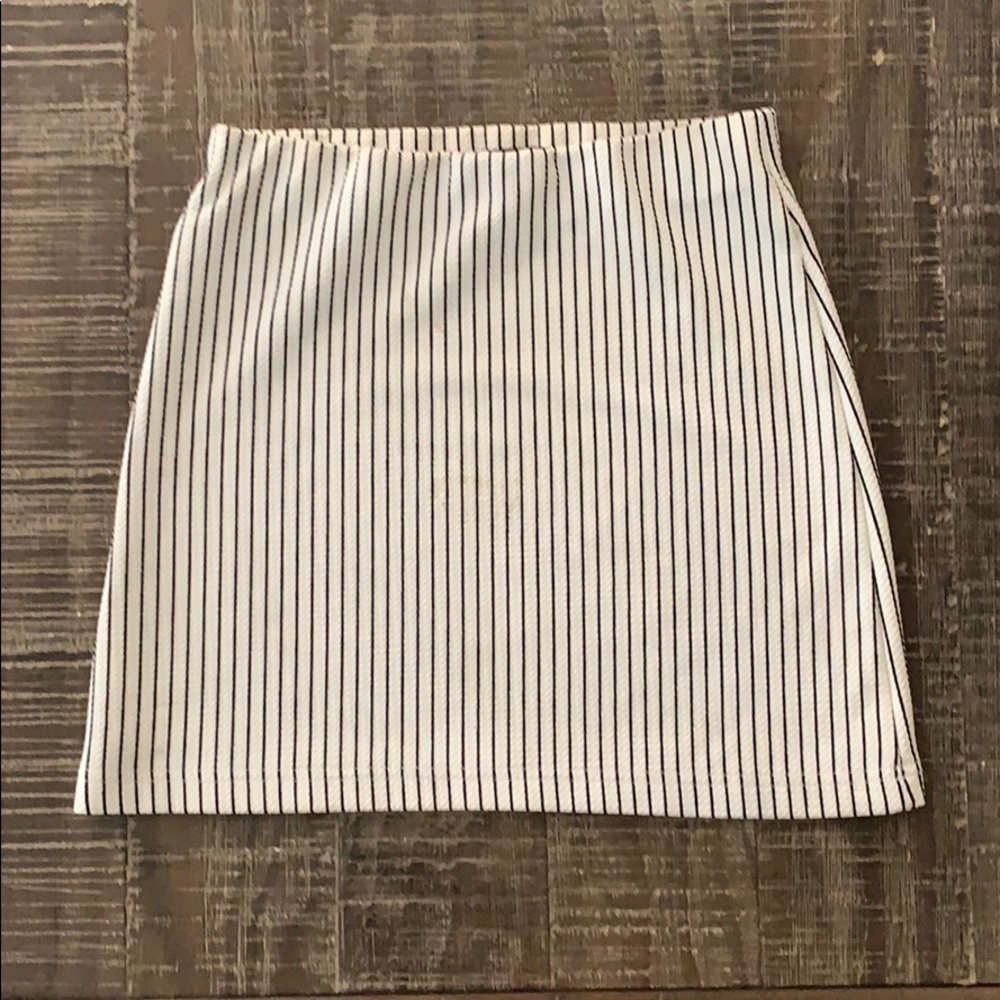Size S Pinstripe Mini Skirt